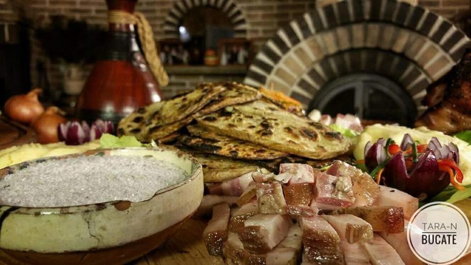 Casa Baciu Otel Fundu Moldovei Dış mekan fotoğraf