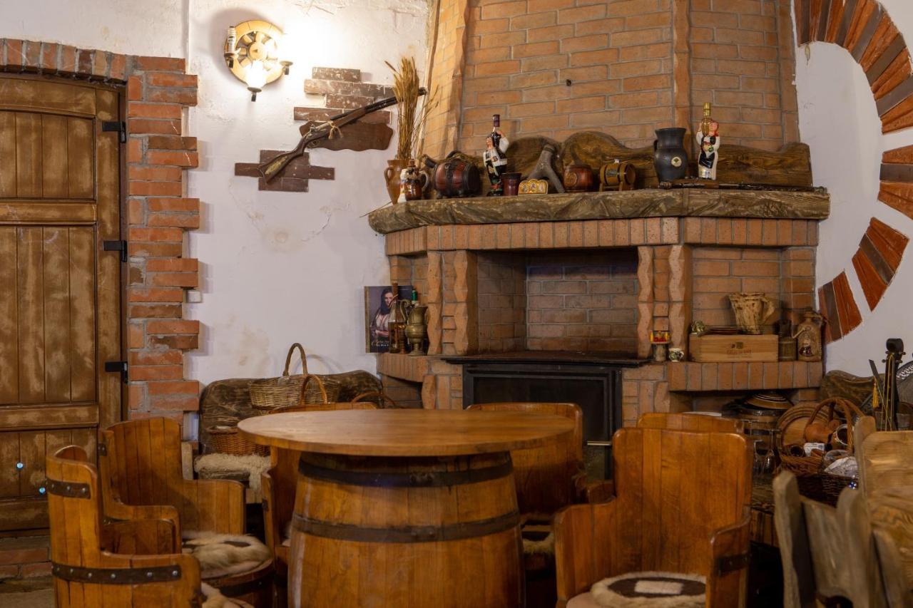 Casa Baciu Otel Fundu Moldovei Dış mekan fotoğraf